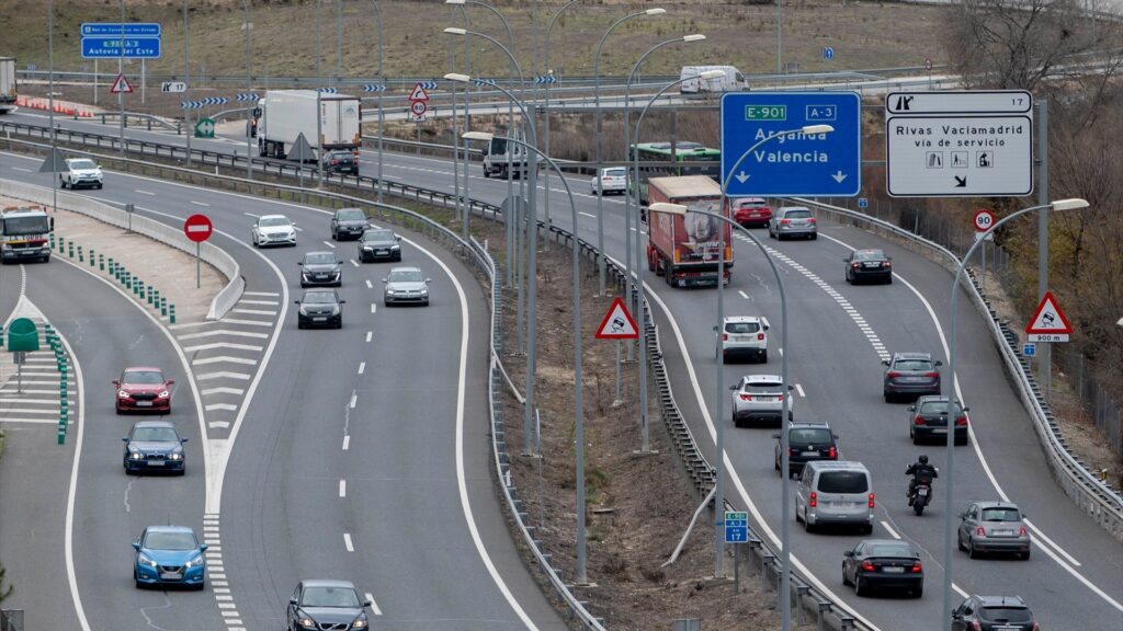 Tráfico fluido y sin incidencias en las carreteras españolas en Nochebuena