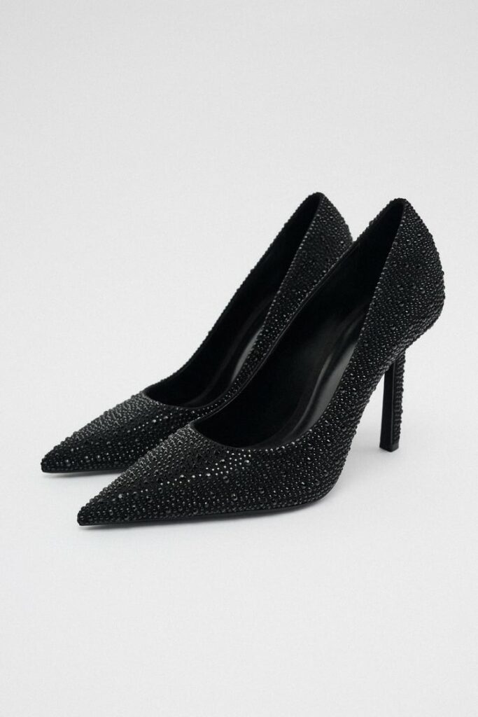Zapatos negros con cristales