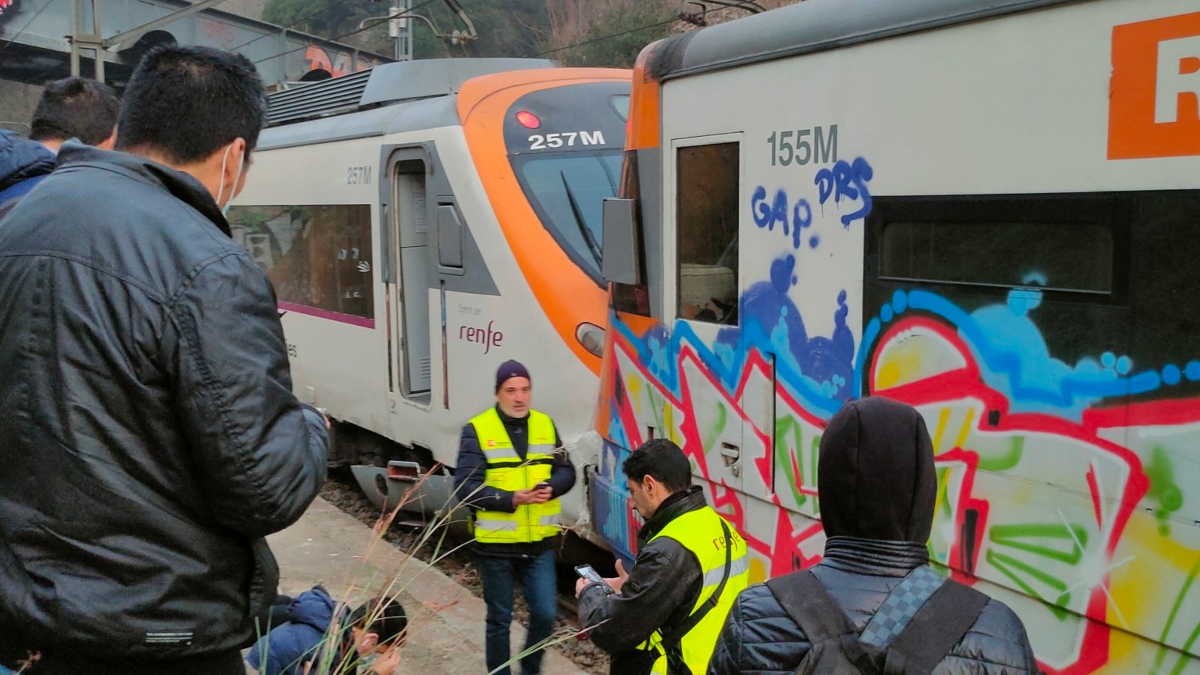 Choque de trenes en la estación de Montcada i Reixac - Manresa (Barcelona)