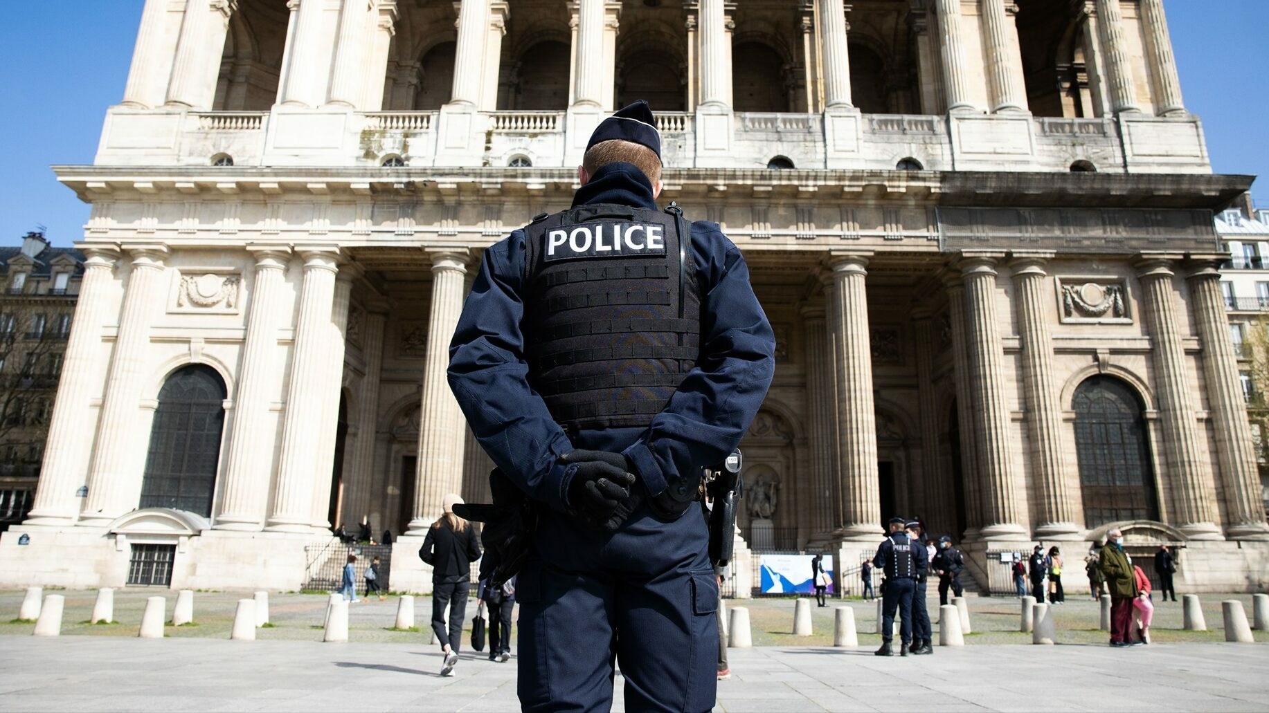 Al menos dos muertos y cuatro heridos en un tiroteo de un hombre armado en el centro de París