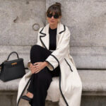 Julie Sergent Ferreri luce abrigo XXL, el más elegante