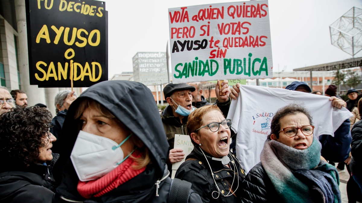 Manifestación de médicos en Madrid contra Ayuso