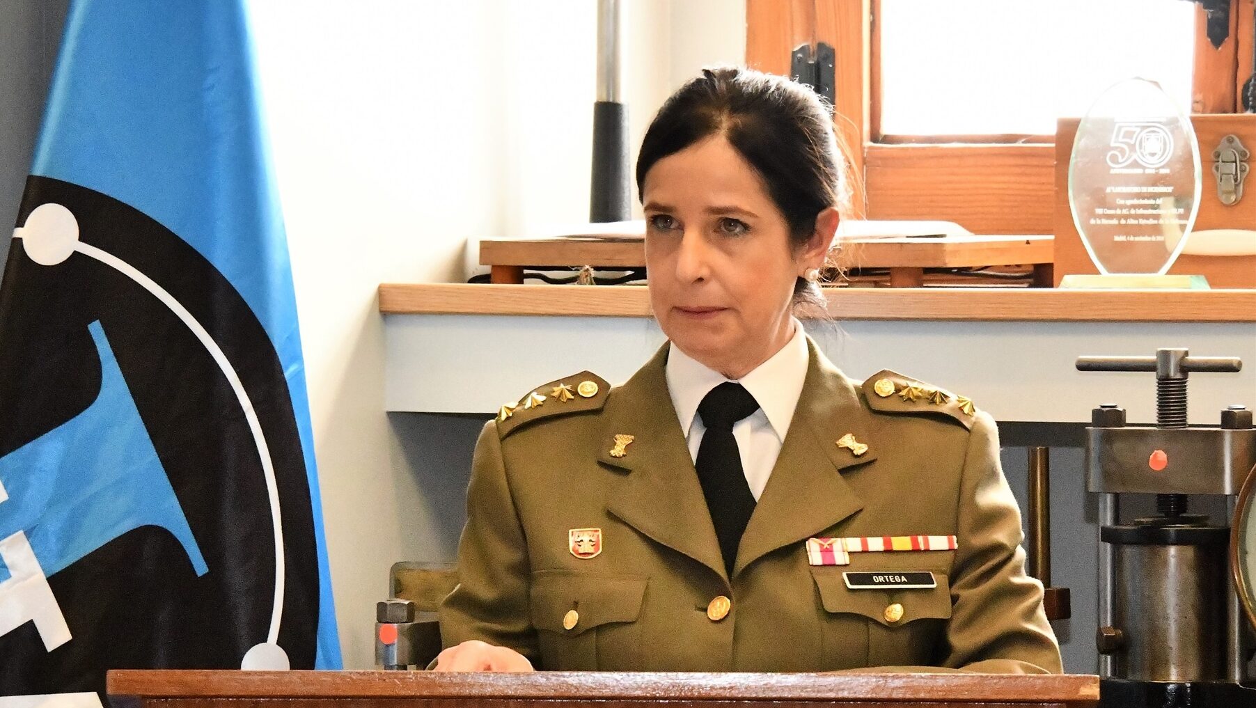 Robles nombra asesora de la secretaria de Estado de Defensa a la primera mujer general en España