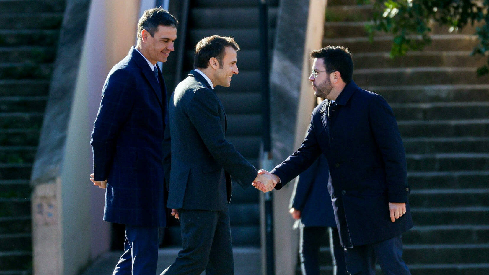 Aragonès recibió a Sánchez y Macron en la cumbre hispano-francesa de Barcelona