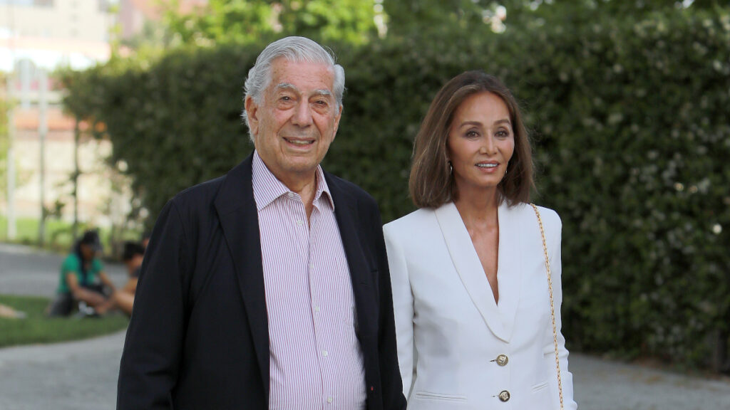 Mario Vargas Llosa E Isabel Preysler El Entorno Del Escritor Culpa Al Dinero De La Ruptura 4310