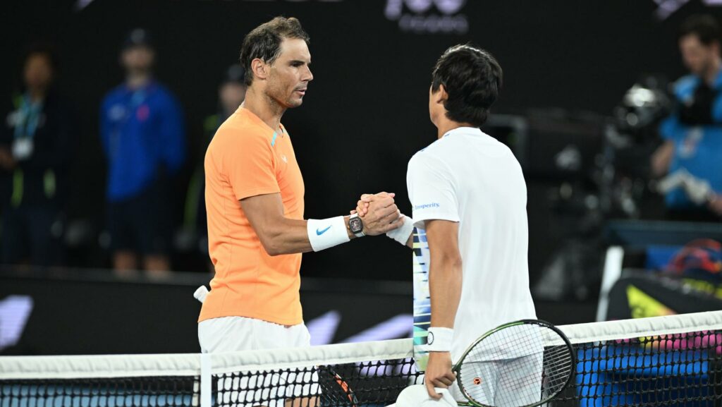 Rafael Nadal y Mackenzie McDonald en el Open de Australia 2023