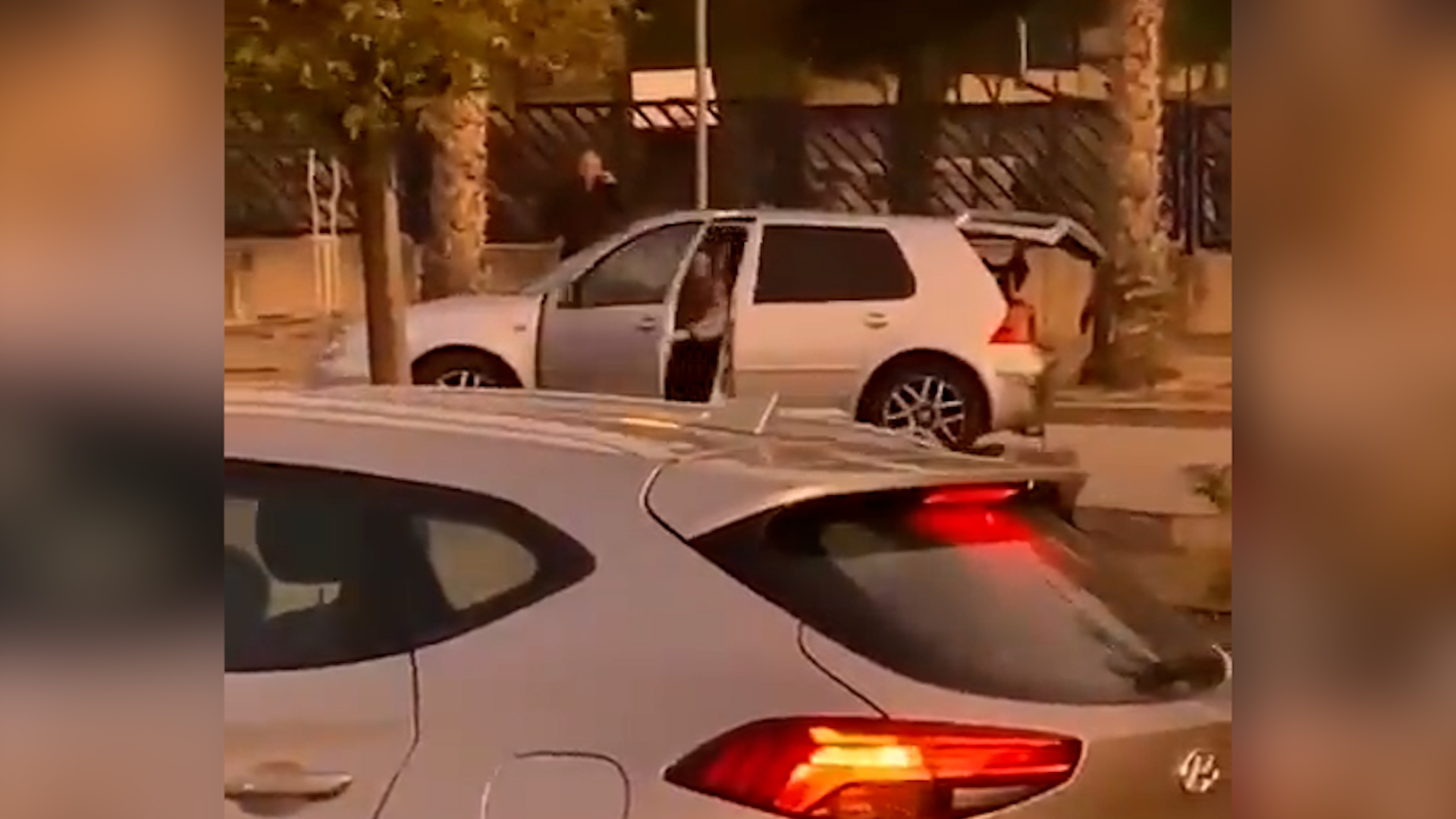 Un vídeo recoge un secuestro en directo en la calle y a plena luz del día en Molina del Segura