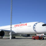 Iberia homenajea a Ecuador con su avión más avanzado