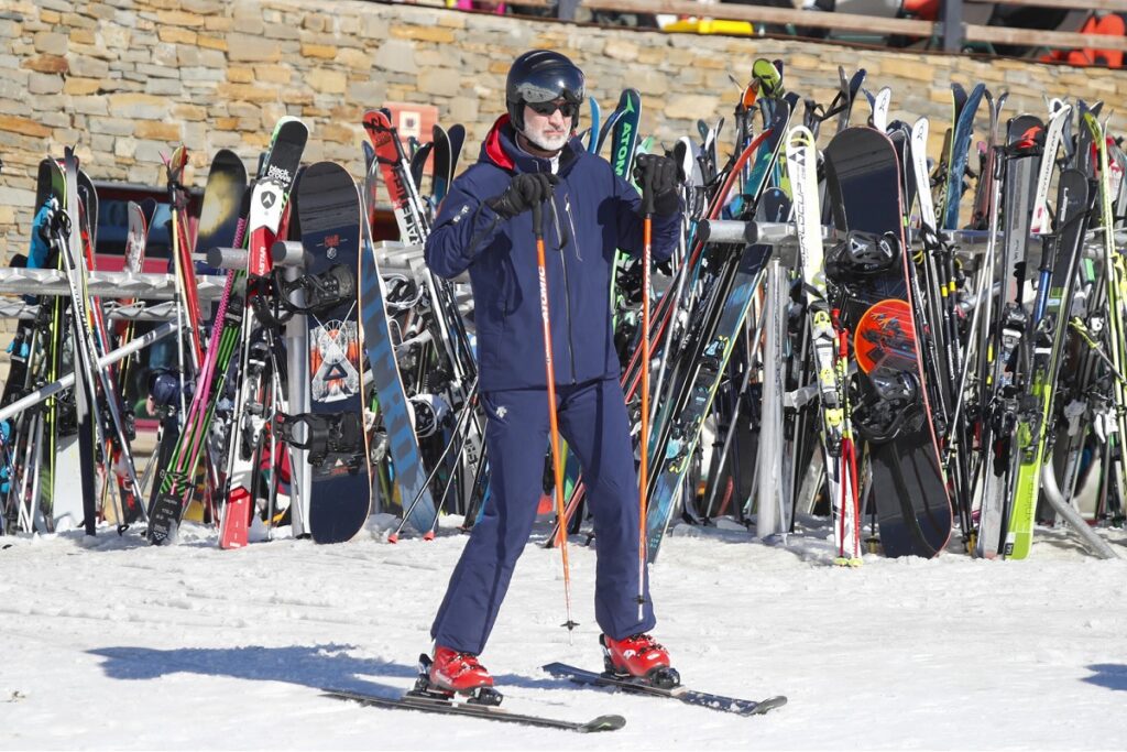 El rey Felipe esquiando en Baqueira Beret