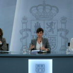 La vicepresidenta tercera, Teresa Ribera (i); la portavoz del Gobierno, Isabel Rodríguez (c), y la ministra de Igualdad, Irene Montero (d), este martes en Moncloa en pleno lío del 'tito Berni'.