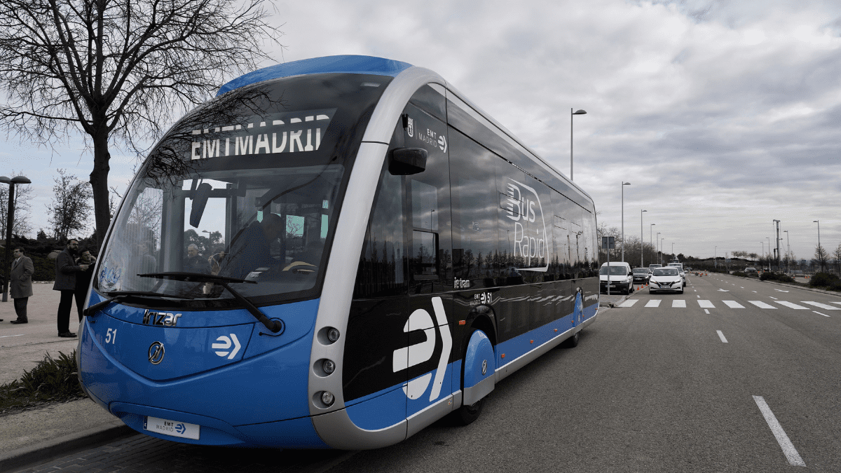 Así es el Bus Rapid que estrenará Madrid en mayo