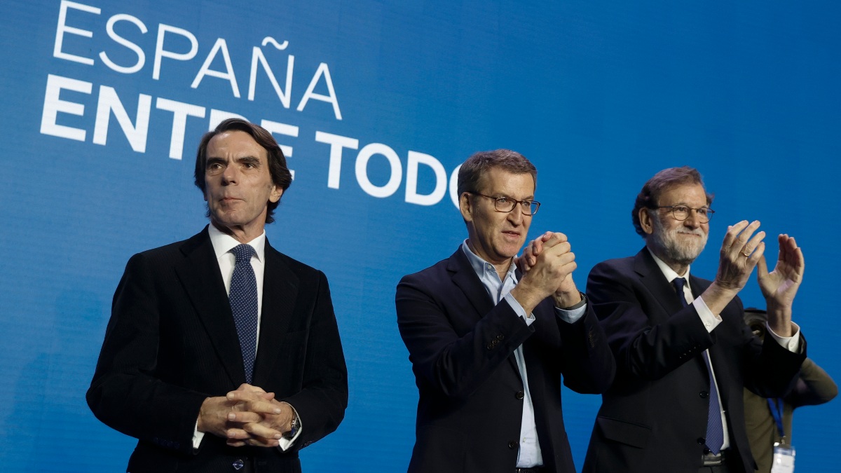 Aznar, Feijóo y Rajoy en la intermunicipal celebrada en Valencia