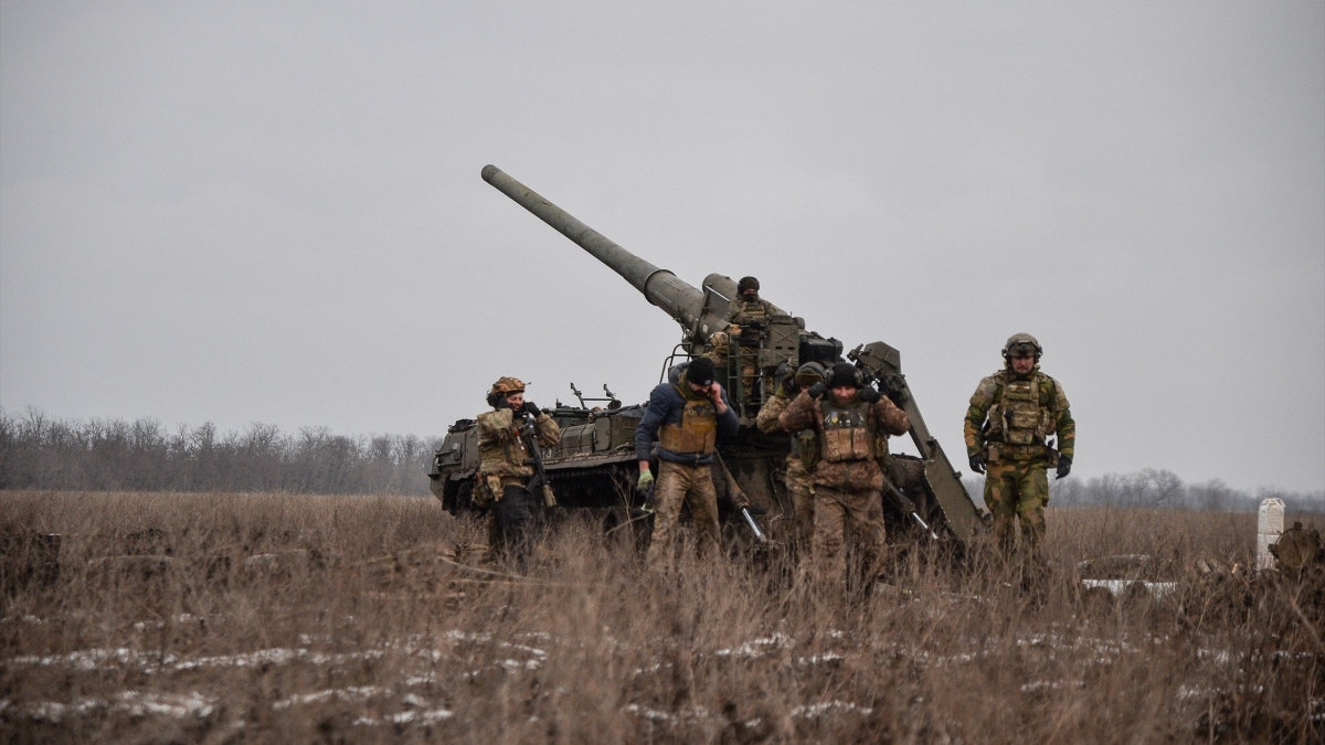 Militares ucranianos en Bakhmut