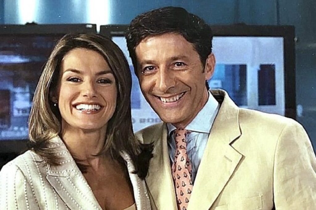 El periodista Jesús Álvarez y Letizia Ortiz cuando trabajaron juntos en TVE