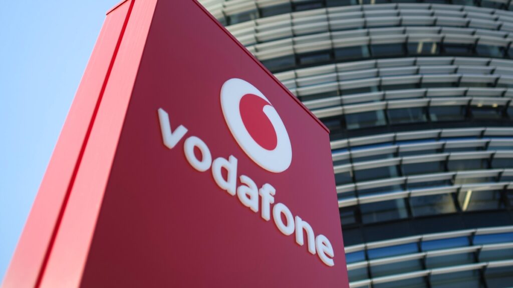 Los trabajadores de Vodafone responden al ERE con una huelga inminente de varios días