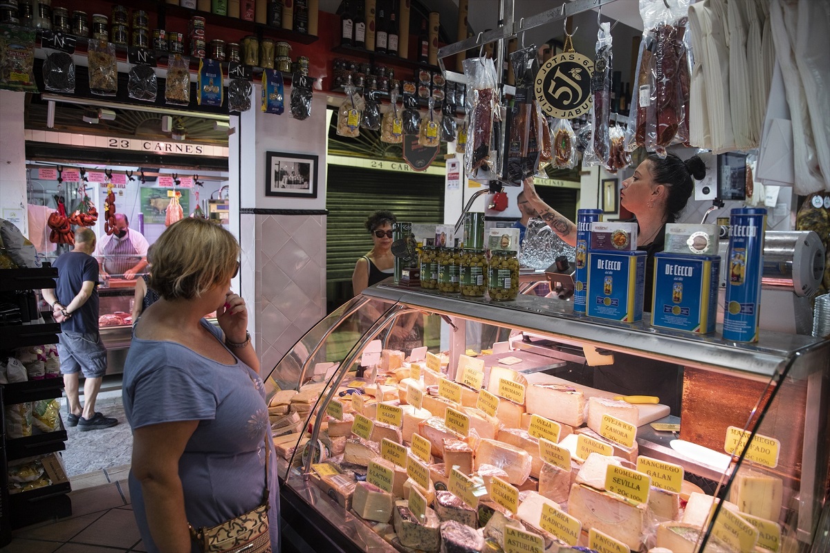 Los alimentos siguen cebando la inflación con una subida récord del 16,6% en febrero