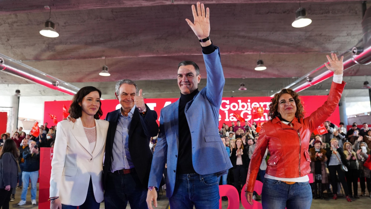Pedro Sánchez tras su comparecencia en el acto previo al 8-M