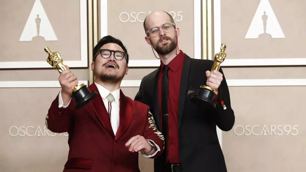 Los 'Daniels', ganadores de los premios Oscar como mejores directores por 'Todo a la vez en todas partes'