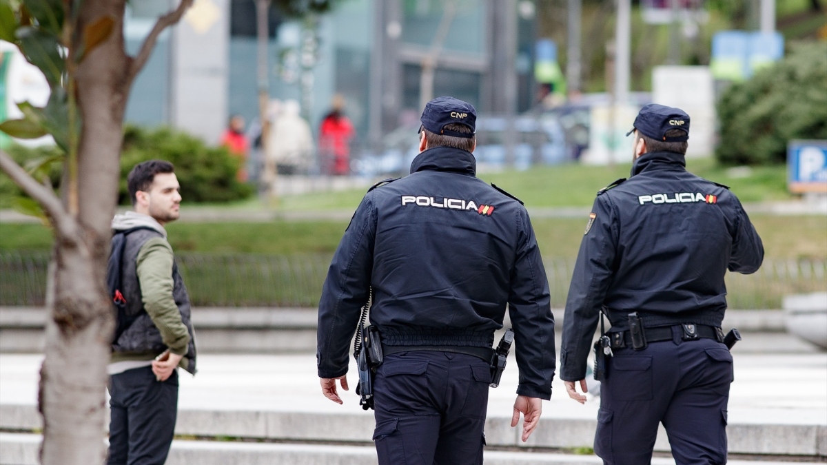 Agentes de la Policía Nacional en Madrid