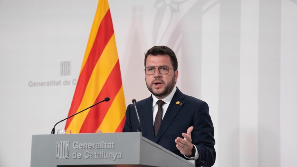 La Generalitat avanza en su desconexión de España y crea su propio 'cuerpo diplomático'