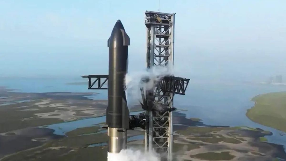 Fotograma cedido por Space-X de la transmisión del lanzamiento del cohete Starship desde Boca Chica, Texas,este 20 de abril de 2023.