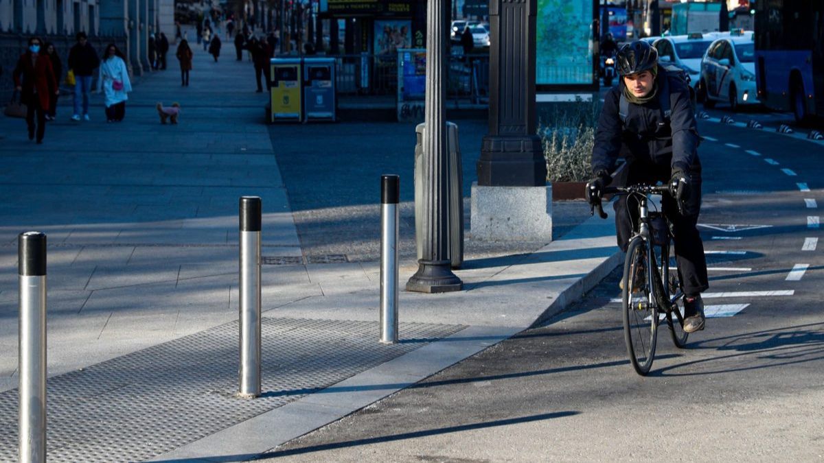 El uso de la bicicleta está en máximos históricos en España y ya son casi 20 millones de personas las que la utilizan regularmente en una apuesta por la movilidad sostenible, según la DGT