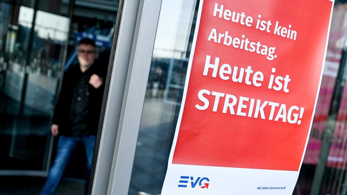 Alemania amanece con el tráfico ferroviario "paralizado" por una huelga de advertencia