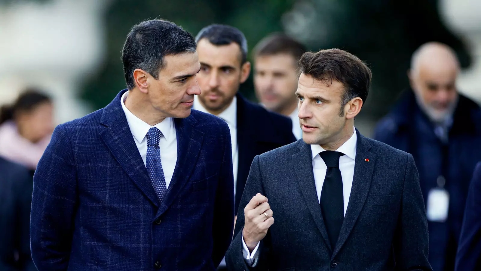 Imagen de archivo de Sánchez junto a Macron