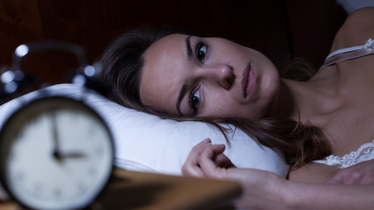 El motivo por el que siempre te desvelas entre las 3 y las 4 de la mañana: claves para conciliar el sueño