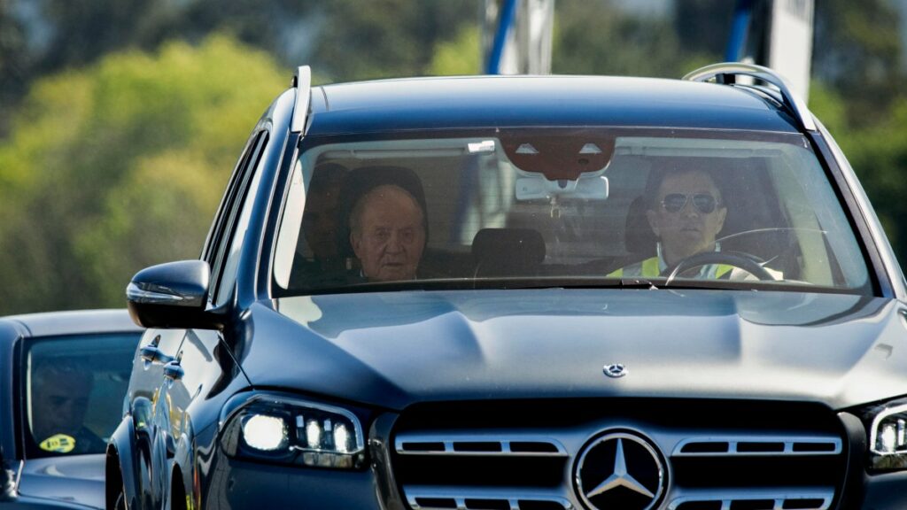 El rey emérito Juan Carlos I llega a Vigo