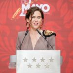 La presidenta de la Comunidad y candidata del PP a la reelección, Isabel Díaz Ayuso, interviene durante la ceremonia de imposición de Medallas de la Comunidad de Madrid y condecoraciones de la Orden del Dos de Mayo
