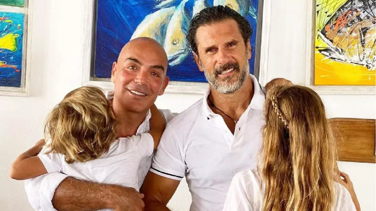 Kike Sarasola y Carlos Marrero se separan tras 30 años juntos y dos hijos