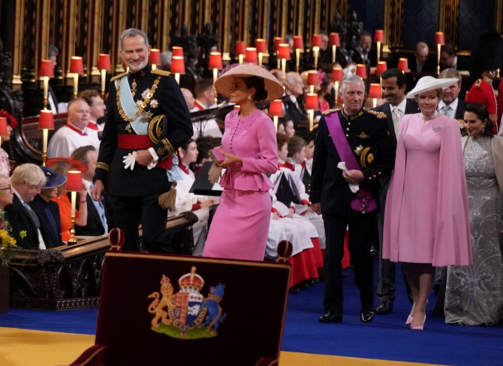 El rey Felipe y la reina Letizia en el acto de coronación del rey Carlos III de Inglaterra