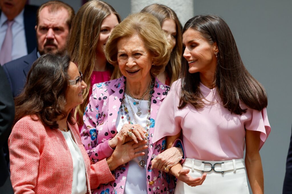 La reina Sofía, muy cariñosa con Paloma Rocasolano y la reina Letizia