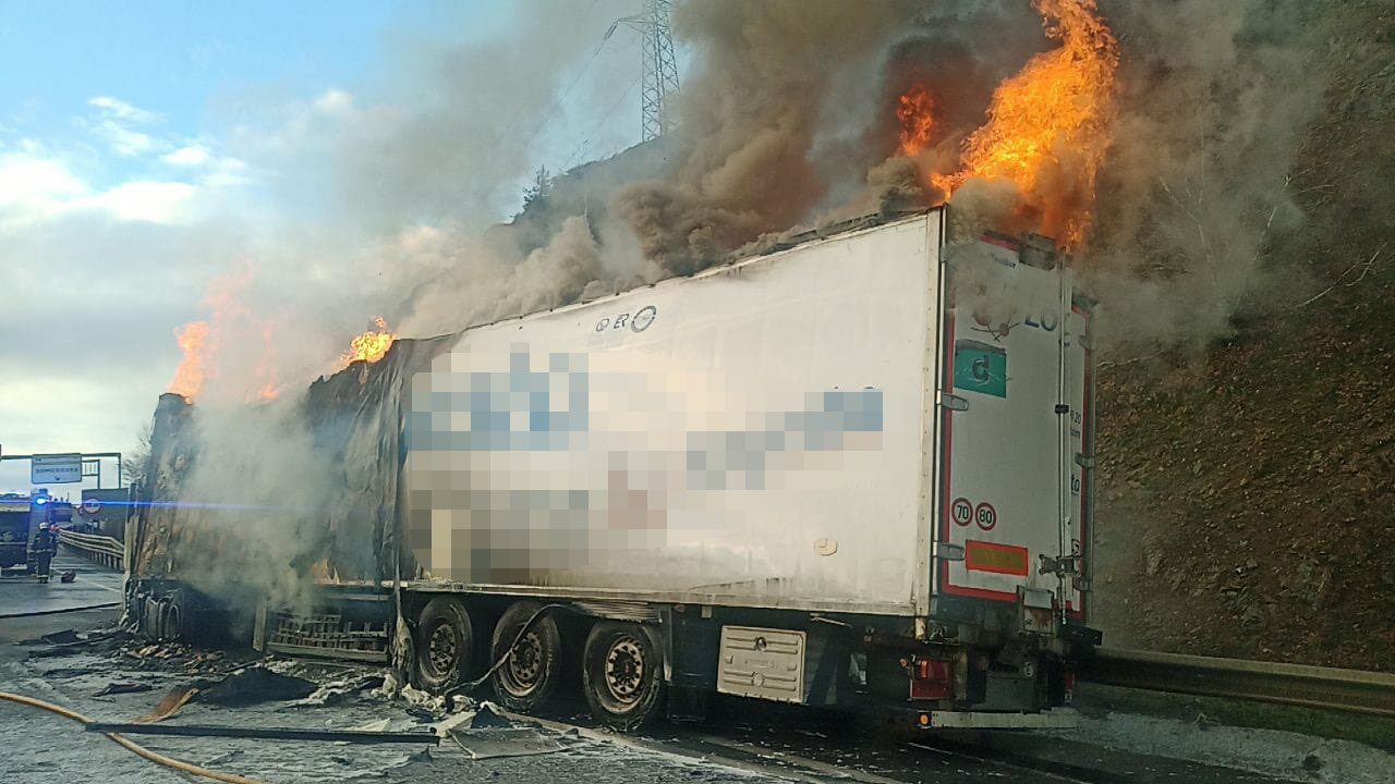 El incendio del camión con tabaco que incriminó al teniente de la Guardia Civil de Tráfico de Buitrago (Madrid)