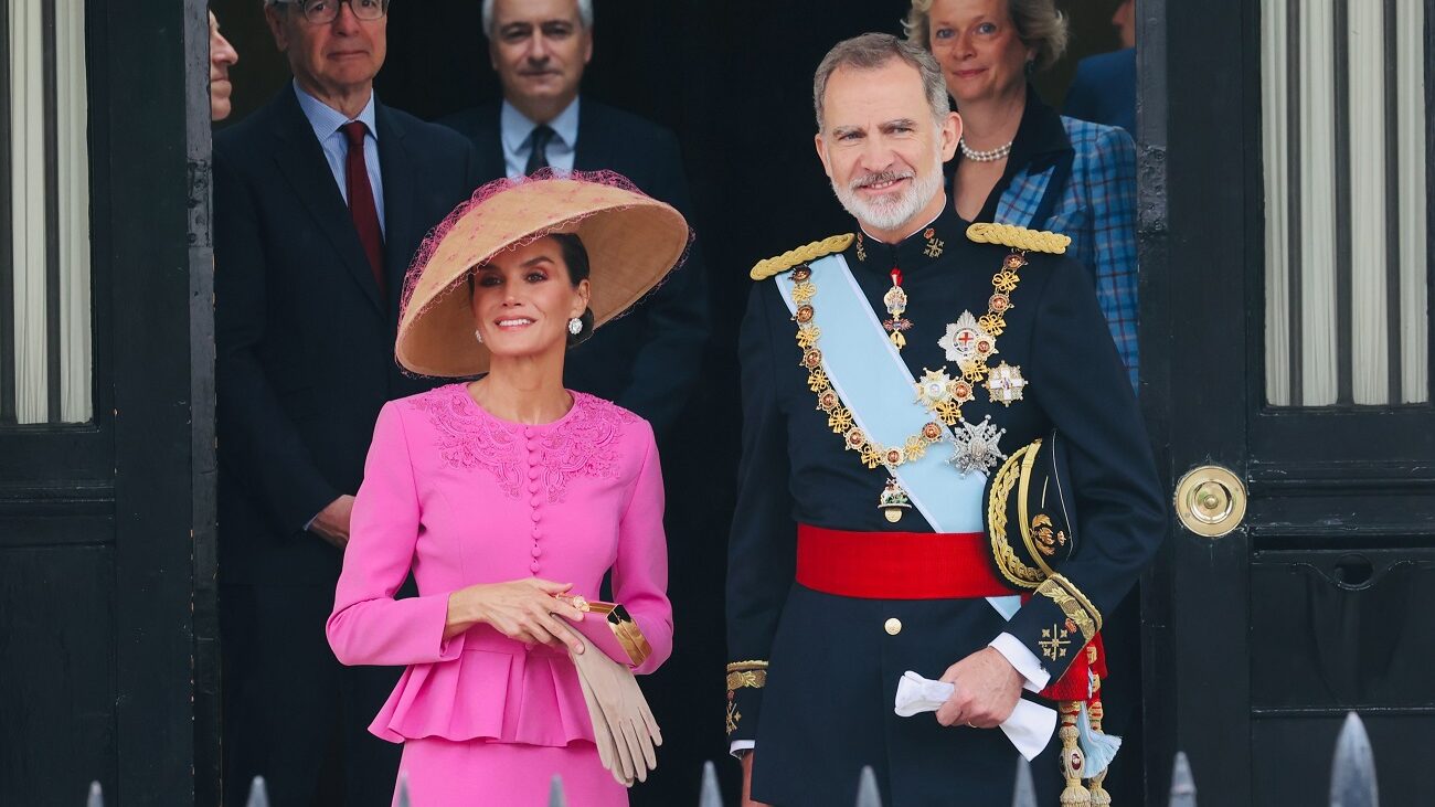el rey Felipe y la reina Letizia el día de la coronación de Carlos III de Inglaterra
