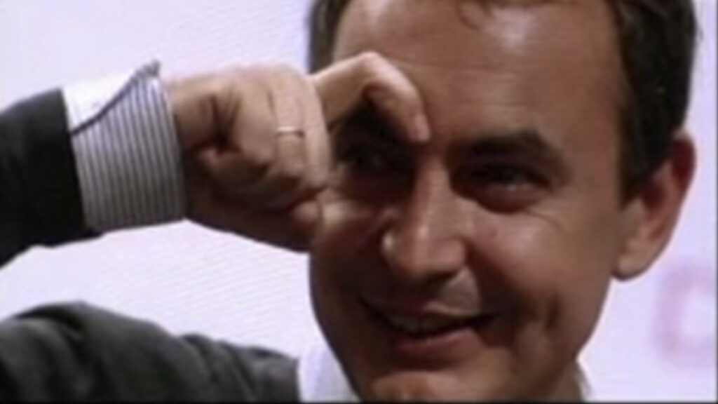 Desde la ceja de Zapatero al verano azul del PP: los diez spots que marcaron campañas electorales