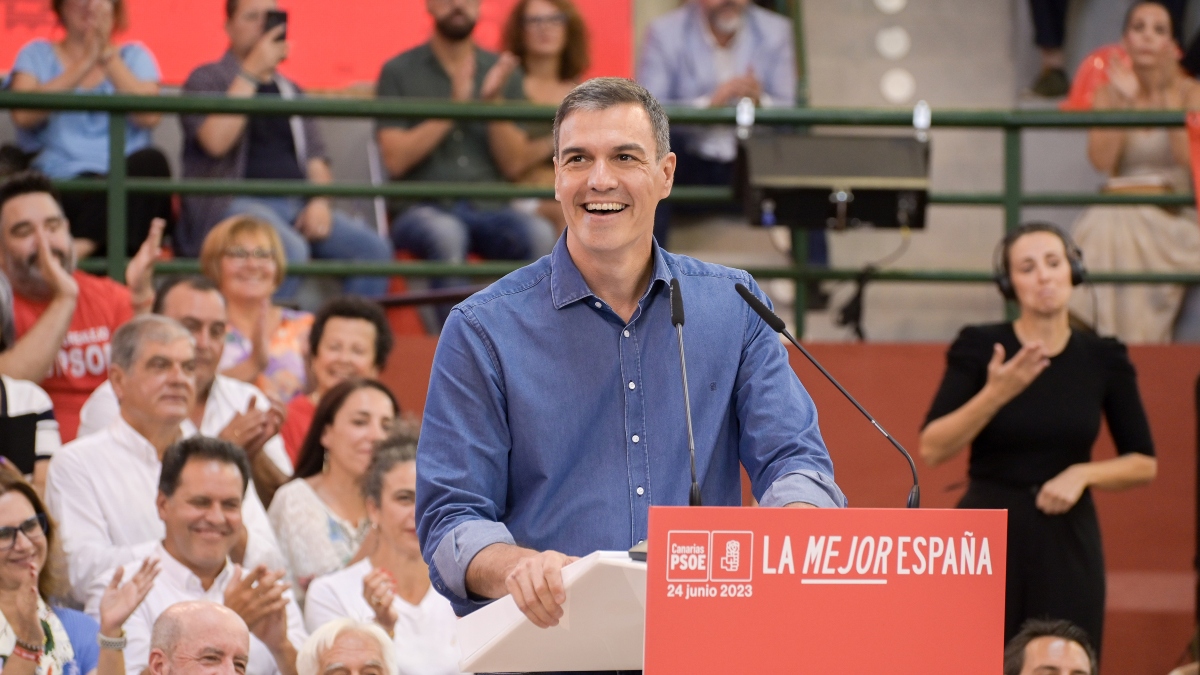 Pedro Sánchez, interviene durante un mitin preelectoral