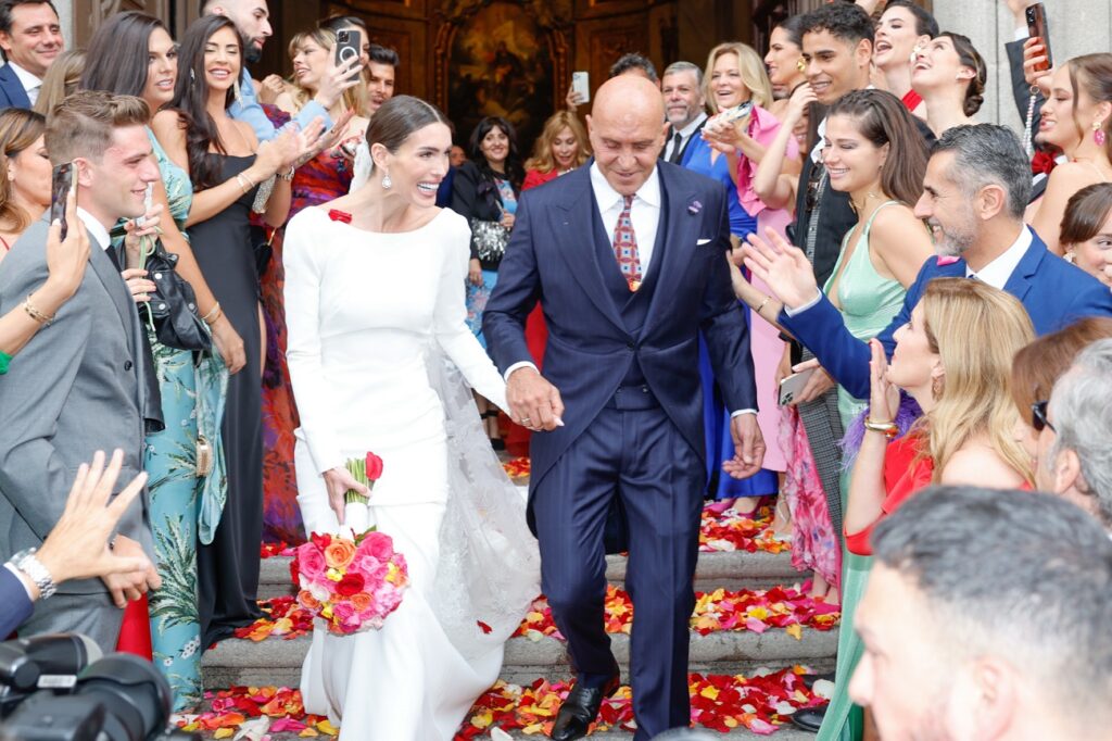 Kiko Matamoros y Marta López Álamo tras la celebración de su boda