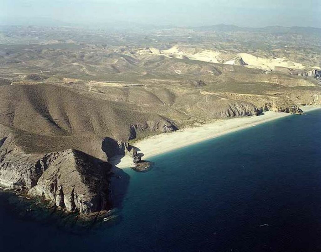 Playas de Almería: muchos mares en uno