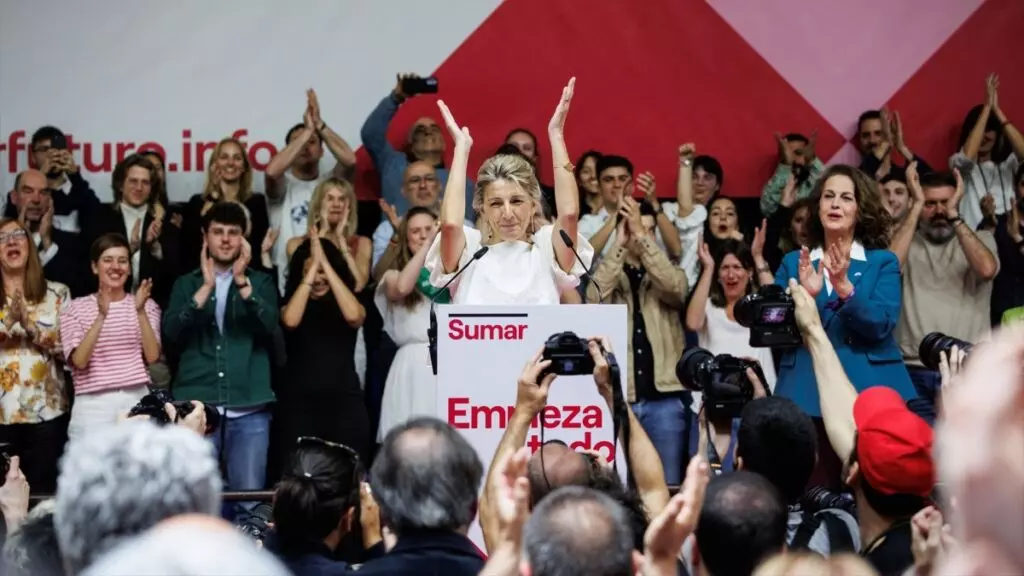 La vicepresidenta segunda y ministra de Trabajo y Economía Social, Yolanda Díaz, interviene durante el acto 'Empieza todo' de la plataforma Sumar,