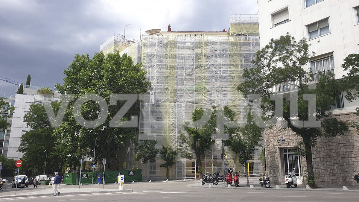 Vivir en la casa de Carmen Polo: los Franco venden pisos de lujo en Hermanos Bécquer a 15.000 euros el metro cuadrado