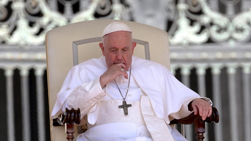 El Papa valora viajar a Canarias por el drama de la inmigración