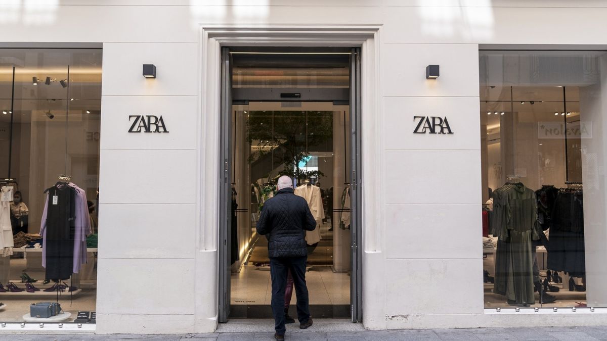 Zara retirará todas las alarmas duras de sus prendas