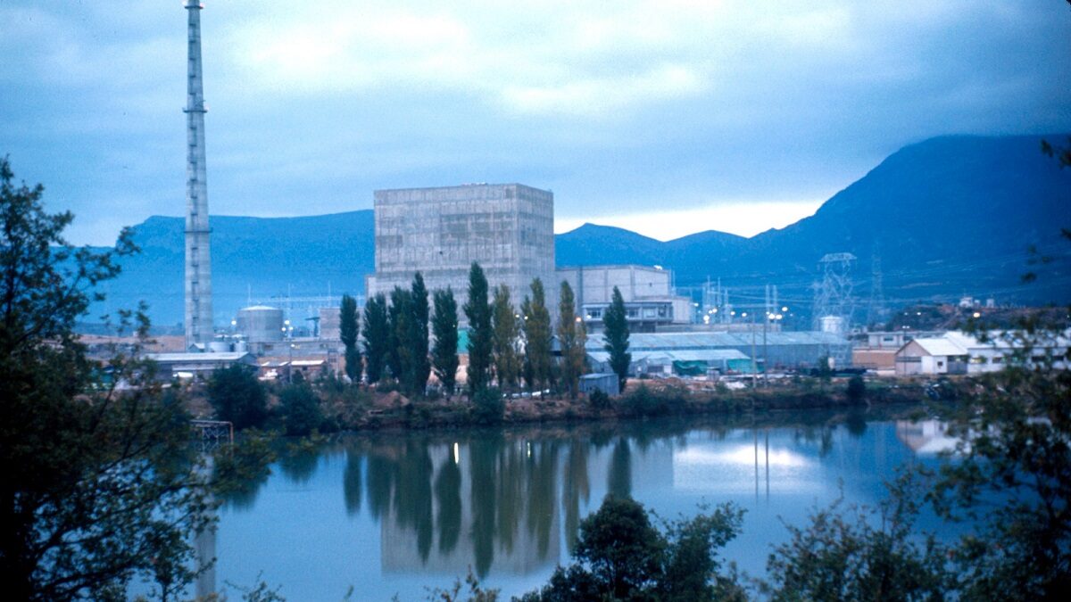 Ribera autoriza el desmantelamiento de la central nuclear de Garoña con un coste de 475 millones