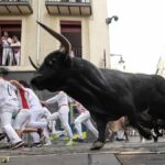 Sexto encierro de San Fermín 2023: bonitas y rápidas carreras gracias a los toros extremeños de Jandilla