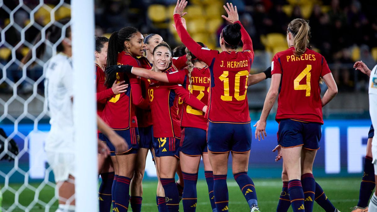 España golea a Costa Rica (3-0) en su debut en el Mundial femenino