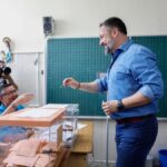 Santiago Abascal votando