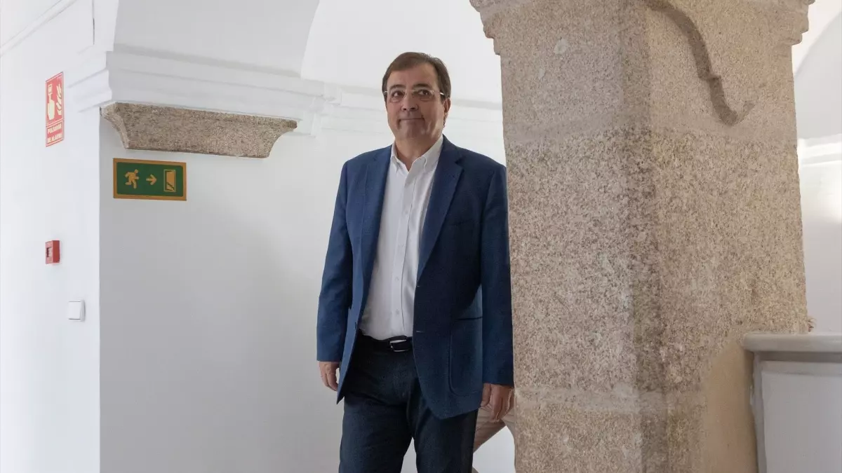El presidente en funciones de la Junta de Extremadura y líder del PSOE, Guillermo Fernández Vara