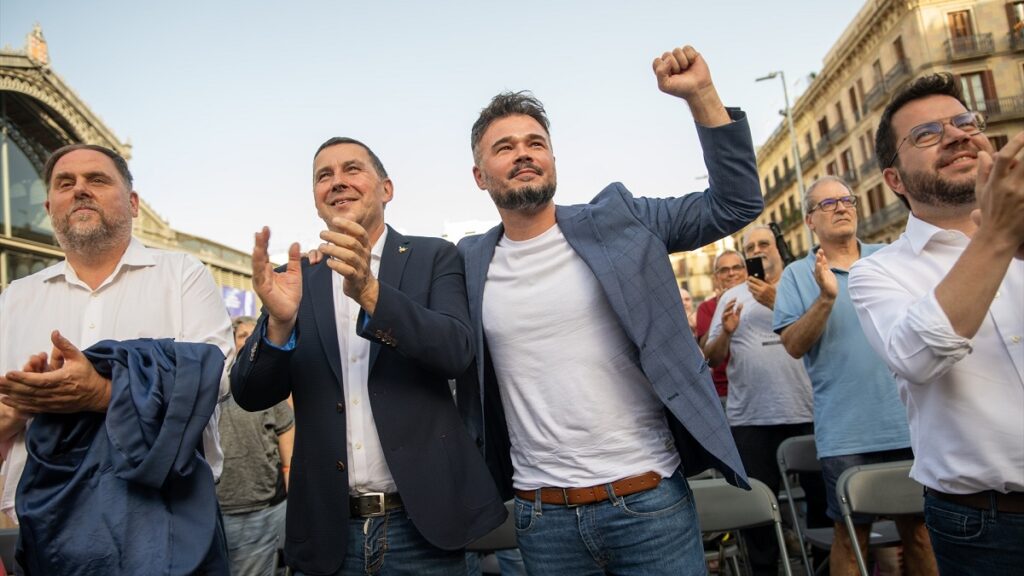 Otegi, junto a los dirigentes de ERC Junqueras, Rufián y Aragonès